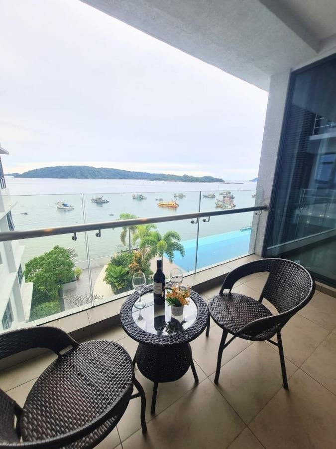 Elegant Living @ Pelagos Suites Oceanus Waterfront Kk Kota Kinabalu Exterior photo