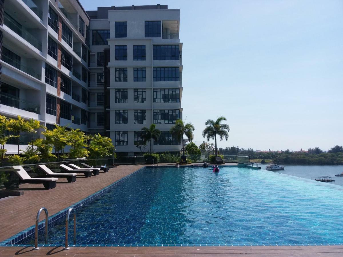 Elegant Living @ Pelagos Suites Oceanus Waterfront Kk Kota Kinabalu Exterior photo