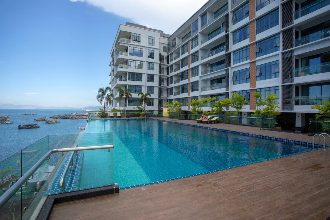 Elegant Living @ Pelagos Suites Oceanus Waterfront Kk Kota Kinabalu Exterior photo